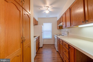 9262 Cherry Ln unit 44, Laurel, MD 20708 - photo 4