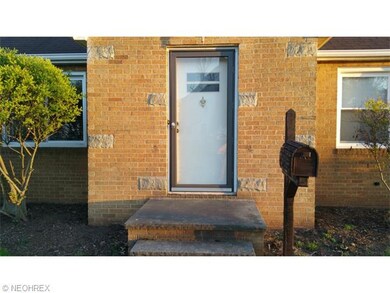 Come on in and make this your new home.