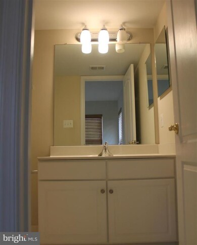 20301 Cider Barrel Dr, Germantown, MD 20876 - photo 7