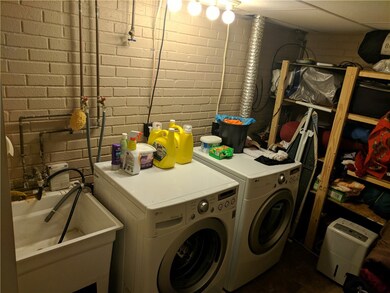 206 Parkwood Dr, Cranberry Township, PA 16066 - photo 2