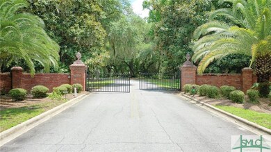 Entrance to Modena.