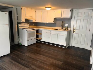 411 Fourth unit 2A, Rollinsford, NH 03869 - photo 3