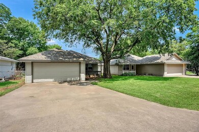 602 S Magnolia St, Pottsboro, TX 75076 - photo 2