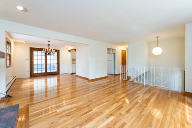 11 Twin Isles Rd, Londonderry, NH 03053 - photo 2