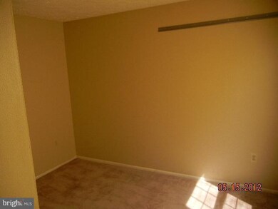 11406 Honeysuckle Ct unit 3, Upper Marlboro, MD 20774 - photo 2