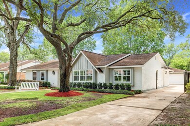 10035 Burgoyne Rd, Houston, TX 77042 - photo 2