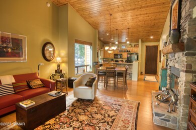 004_Living & Dining Room