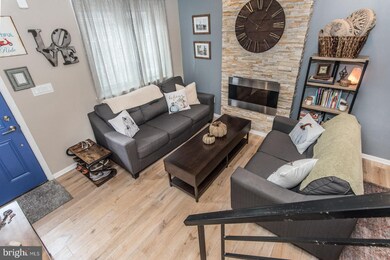 2307 Greenwich St, Philadelphia, PA 19146 - photo 4