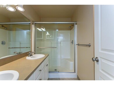 unlisted-address, Beaverton, OR 97008 - photo 6