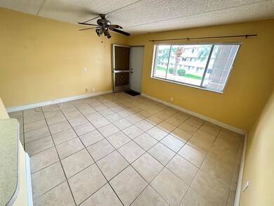600 Village Green Ct unit C203, Palm Springs, FL 33461 - photo 6