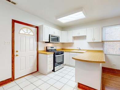 6748 16th St unit B, Berwyn, IL 60402 - photo 5