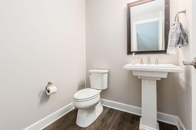 1237 Cromartie Ln unit X, Columbus, OH 43201 - photo 6