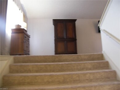 630 Idlewood Ave, Sheffield Lake, OH 44054 - photo 3