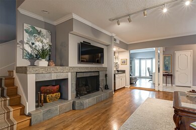 1740 S Gessner Rd, Houston, TX 77063 - photo 6