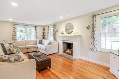 65 Laurel Ln, Bellingham, MA 02019 - photo 6