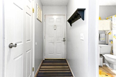 05-Entryway 2