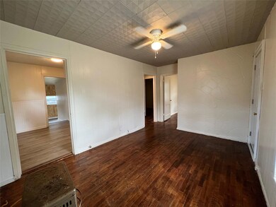 315 Ritchey St, Gainesville, TX 76240 - photo 5