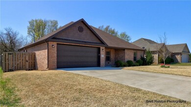 1527 Bridgeboro Ave, Springdale, AR 72764 - photo 3