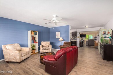 0004-04 - White Mountain - Copy