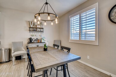 08 Dining Room