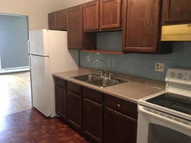 67 Court St unit 1, Newton, MA 02458 - photo 6