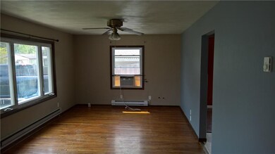 410 Raines St, Plainfield, IN 46168 - photo 3