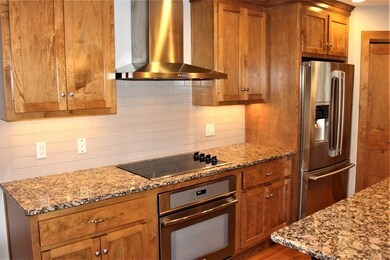 781 King St, Franklin, MA 02038 - photo 7