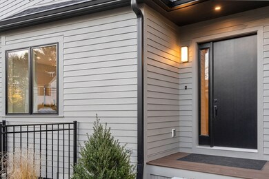 956 Walnut St unit 7, Newton Highlands, MA 02461 - photo 2