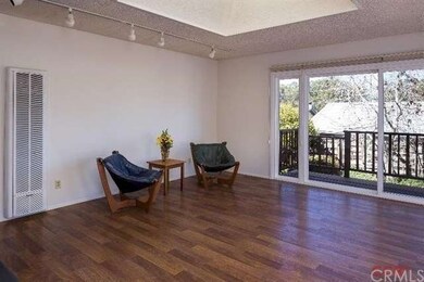Quality laminate floors through out the home  .Cor