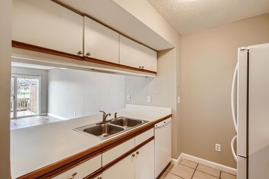 12 Kitchen