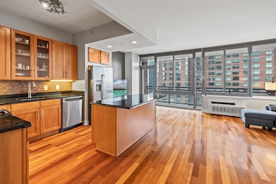 A Condominiums unit 22B, Jc, Downtown, NJ 07302 - photo 3