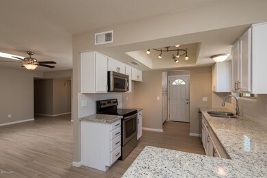9609E3rdSt-12