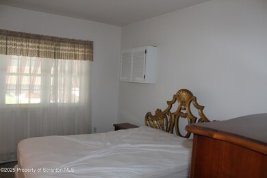 1314 Saint Ann St unit 1, Scranton, PA 18504 - photo 7