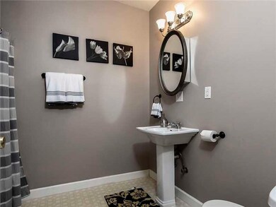 408 Walnut St, Latrobe, PA 15650 - photo 5