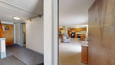 10 Hulbert Rd unit 2, Worcester, MA 01603 - photo 7