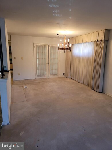 10214 Conover Dr, Silver Spring, MD 20902 - photo 5