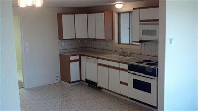 723 W Idaho Ave, Homedale, ID 83628 - photo 3