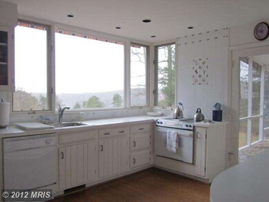 28 Harry Settle Rd, Castleton, VA 22716 - photo 5