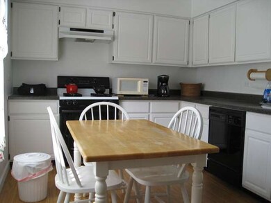 18663 Golfview Dr, Hazel Crest, IL 60429 - photo 4