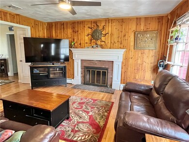 64 Vale Ct, West Greenwich, RI 02817 - photo 4