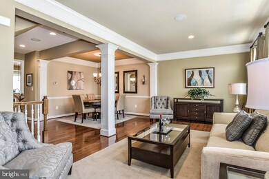 42605 Offenham Terrace, Chantilly, VA 20152 - photo 2