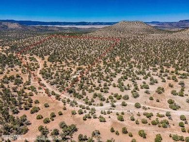 340 S Heartbreak Ridge, Ash Fork, AZ 86320 - photo 6