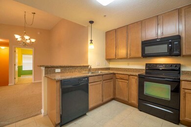 Open Kitchen with Breakfast Bar