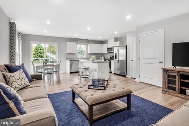 27 Otero Ln, Hedgesville, WV 25427 - photo 4