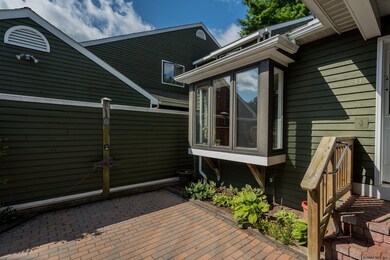 11 Saratoga Cir, Saratoga Springs, NY 12866 - photo 5