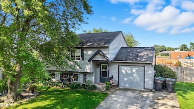 50 Meadow Creek Blvd, Whiteland, IN 46184 - photo 2