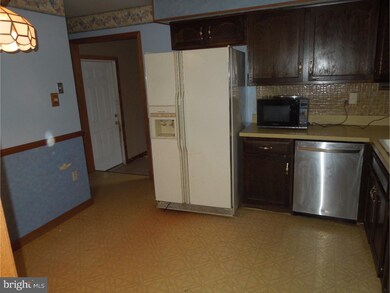 412 Calais Dr, Sellersville, PA 18960 - photo 7