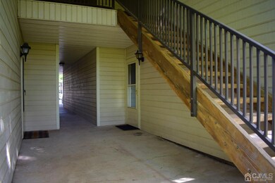 50 Taylor Dr unit 323, Franklin Park, NJ 08823 - photo 2