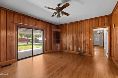 008-1328MainStreet-WhitePine-TN-37890-SM