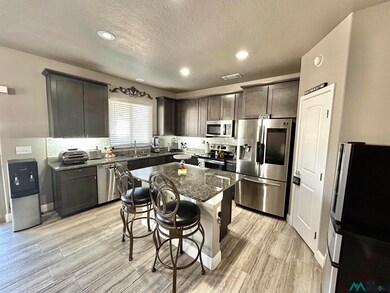 1820 N Orchid Dr, Hobbs, NM 88240 - photo 5